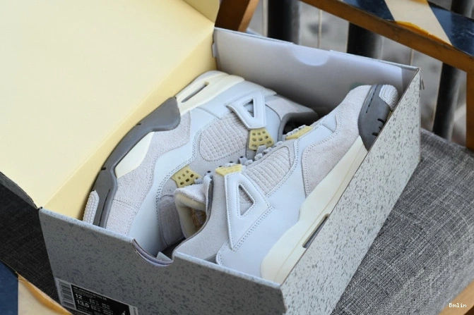 Bmlin DV3742-021 SE Photon Jordan 4 Craft Retro Dust 0726